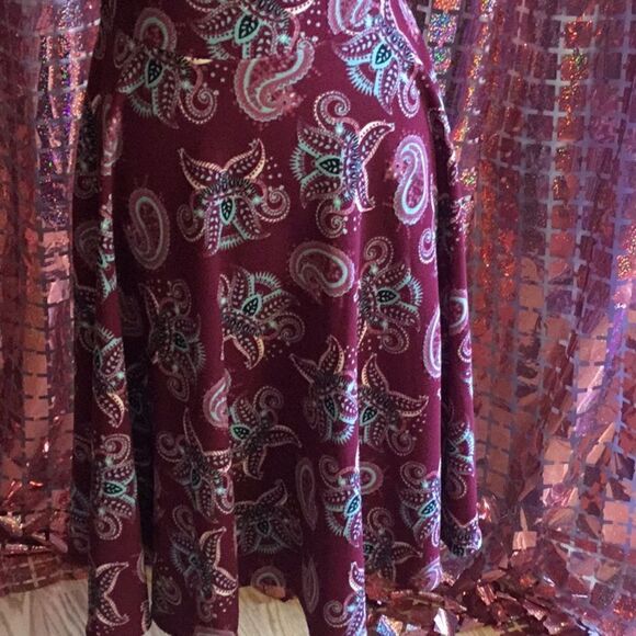 NWT LULAROE NICOLE dress in size small in a paisley design - Picture 4 of 14